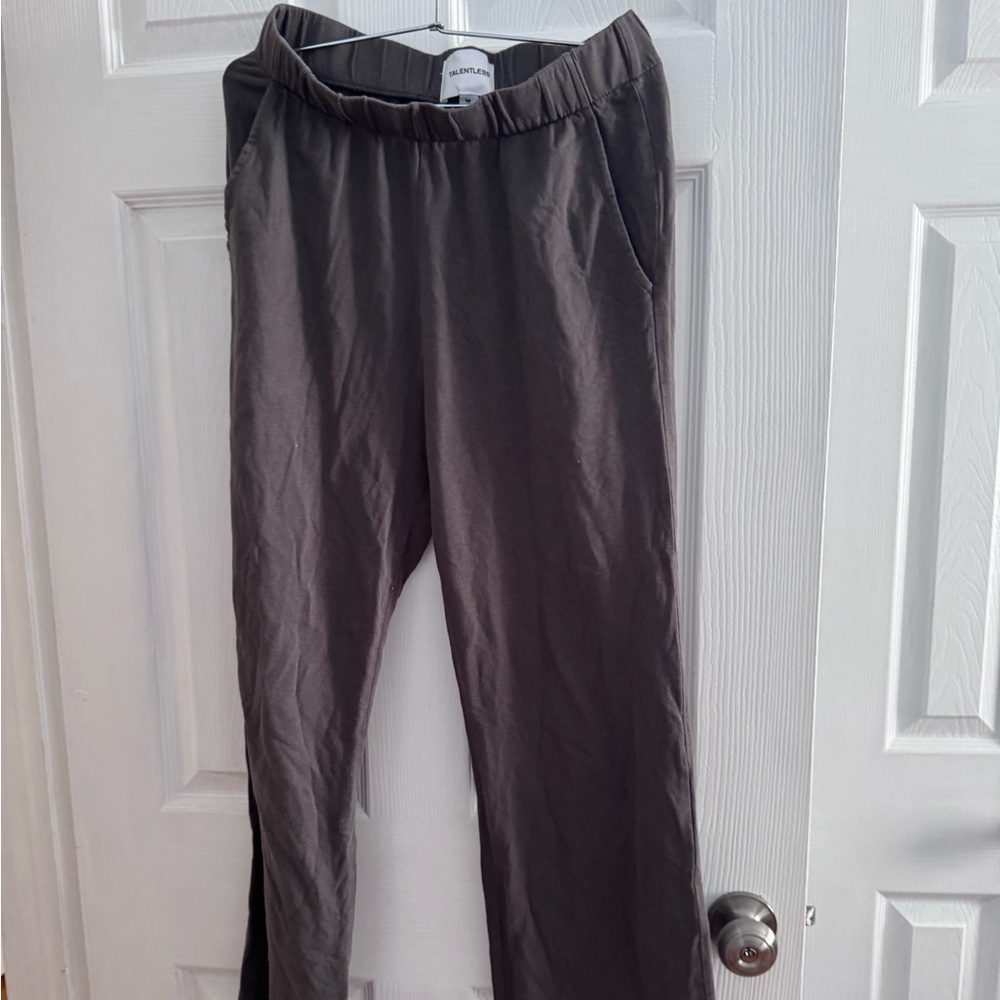 TALENTLESS Gray Sweatpants Relaxed Fit Joggers